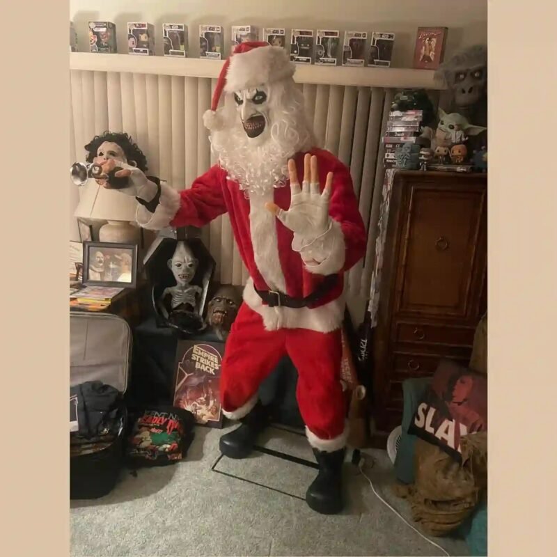 David Howard Thornton Terrifier 3 Art The Clown Santa Coat