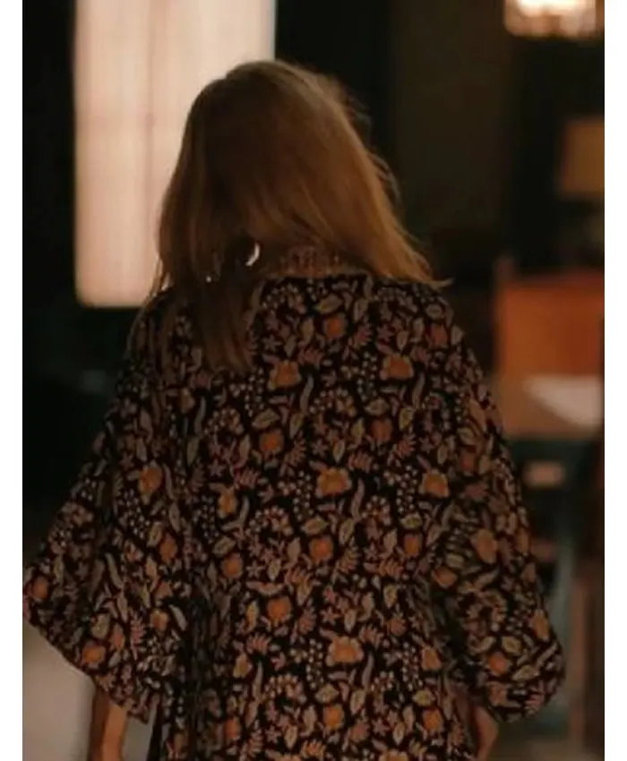 Shop Kelly Reilly Dutton Ranch S01 Floral Robe - Embrace the Wild Elegance - Image 3